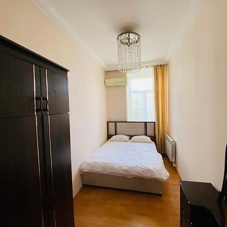 Cozy Old City Apartment Баку Екстериор снимка