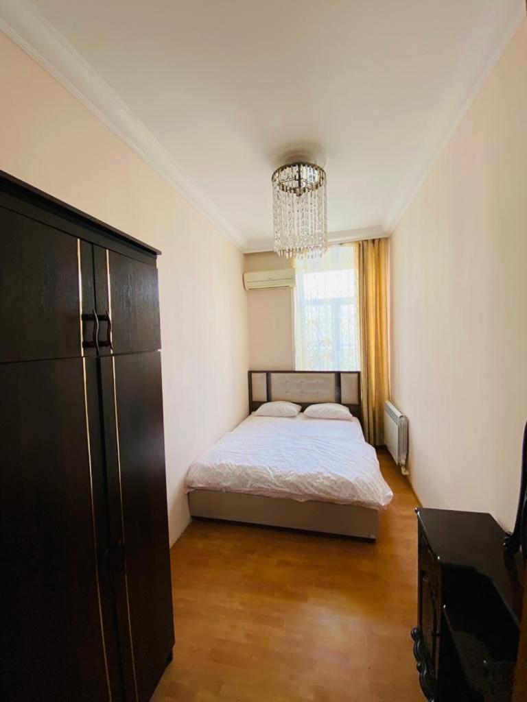 Cozy Old City Apartment Баку Екстериор снимка