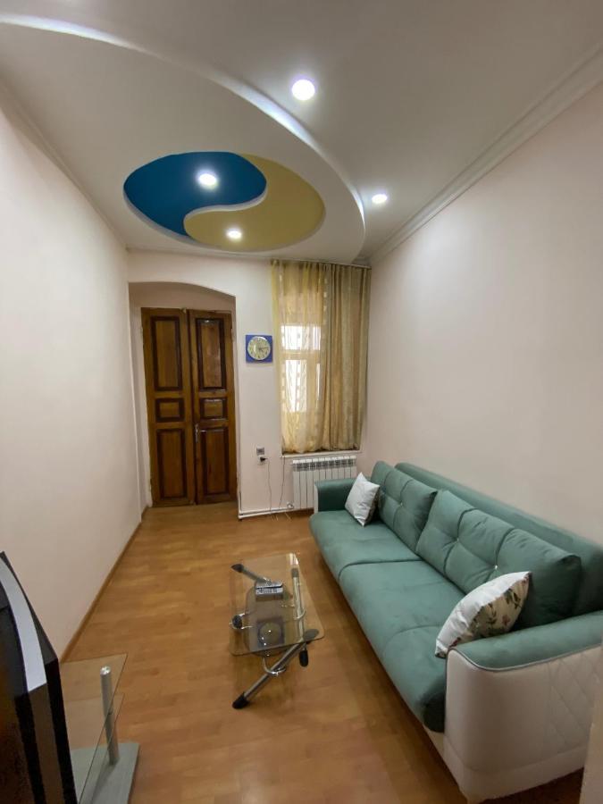 Cozy Old City Apartment Баку Екстериор снимка