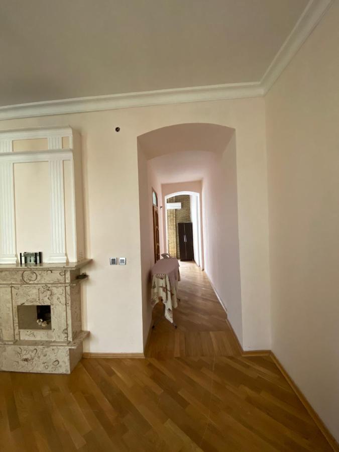 Cozy Old City Apartment Баку Екстериор снимка